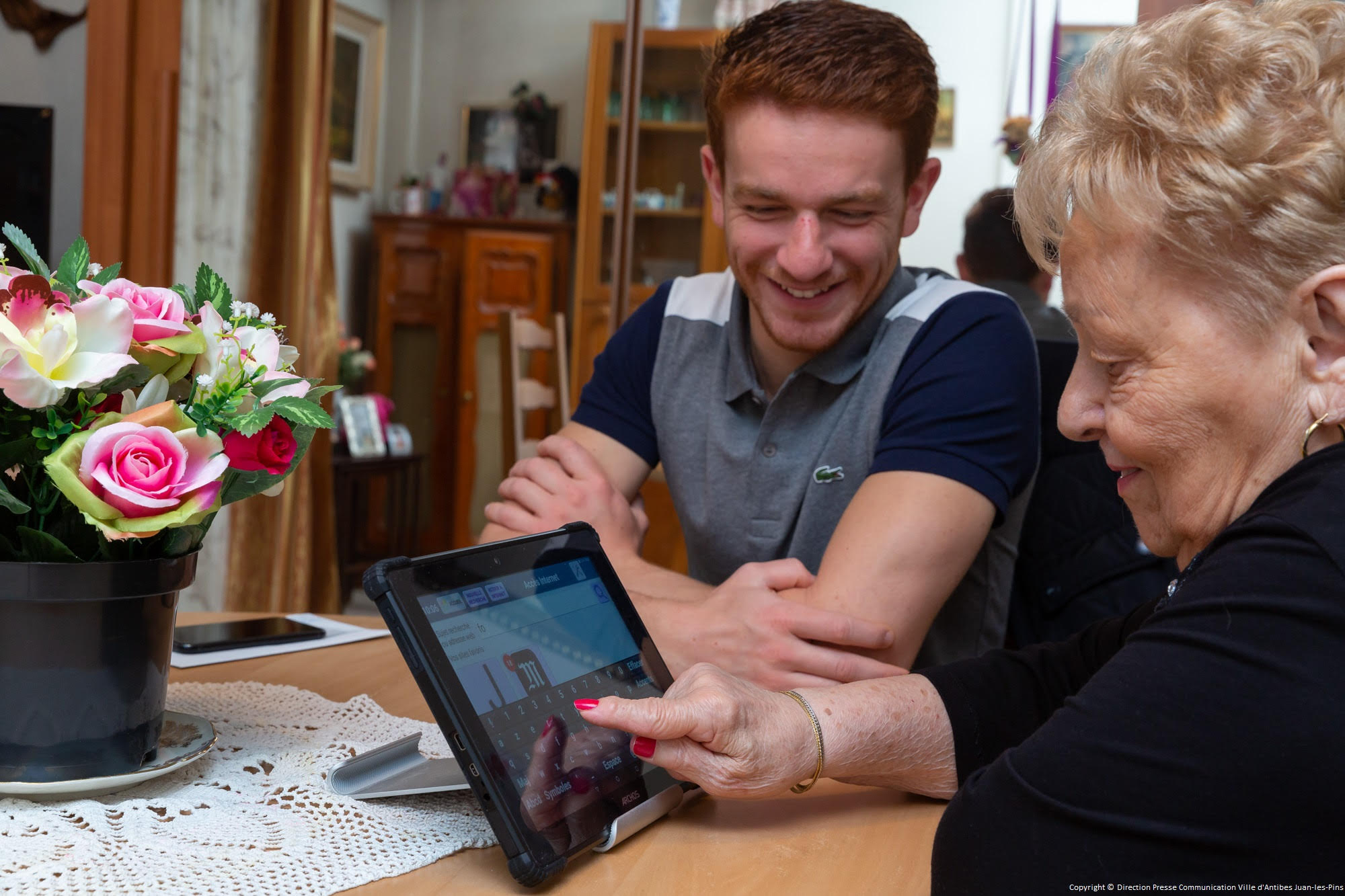 Illustration de l'article sur  COVID-19 | Facilotab est gratuitpour aider les seniors isol�s